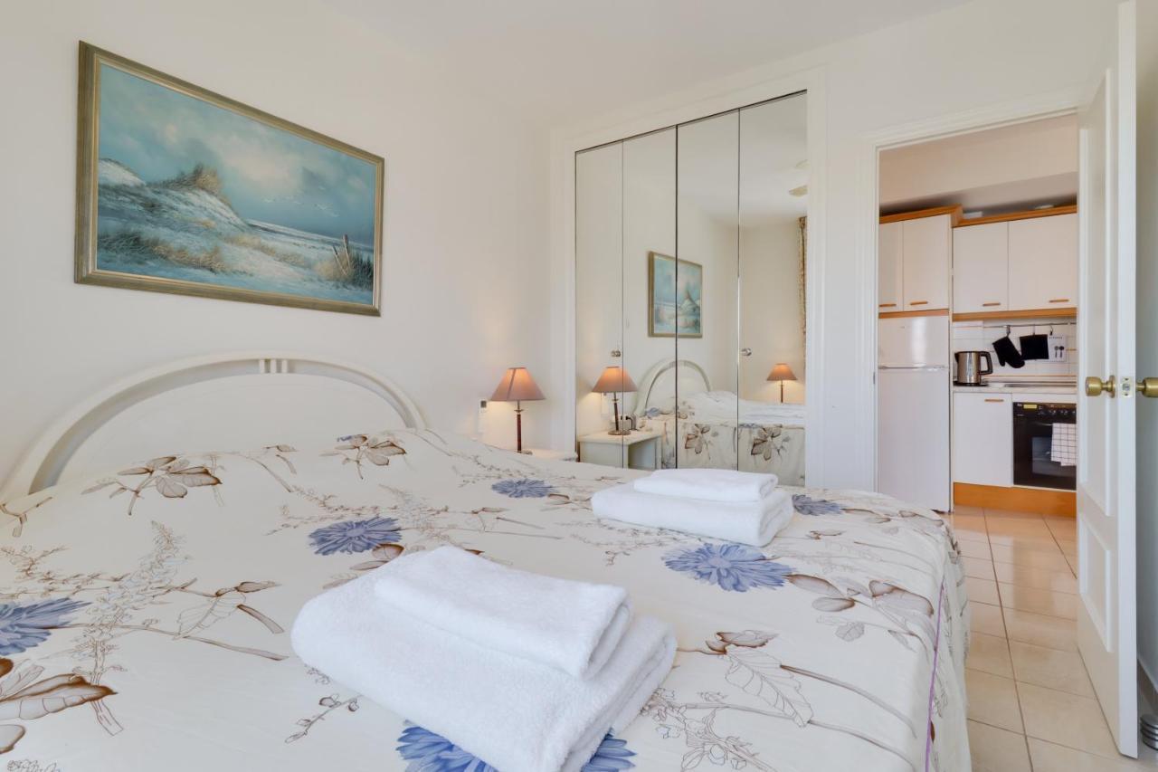 2 Bedroom In Parador Нерха Экстерьер фото