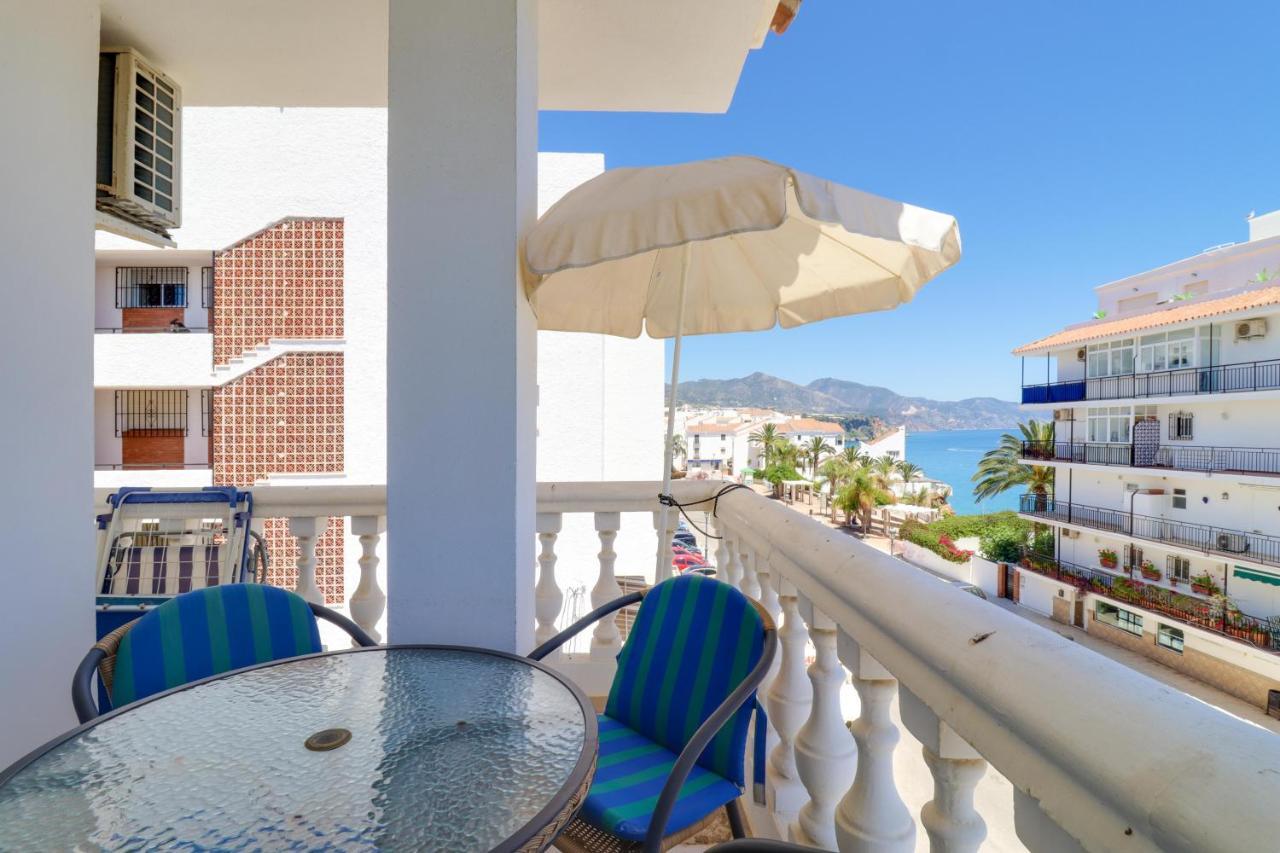 2 Bedroom In Parador Нерха Экстерьер фото